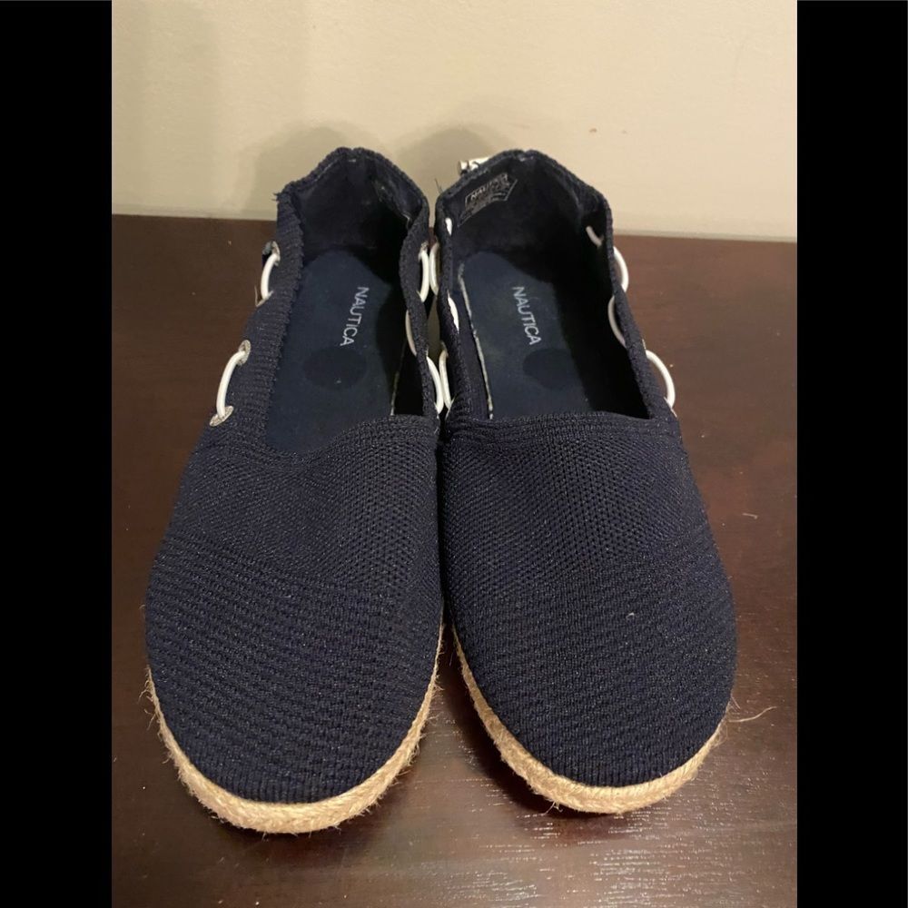 Nautica slip on